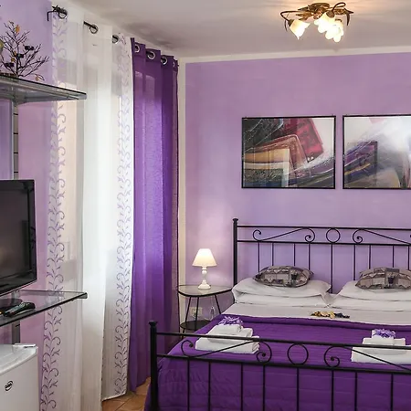 Sophie Oda ve Kahvaltı Assisi